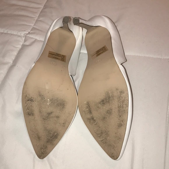 White Pointed Leather Heels - Picture 5 of 6